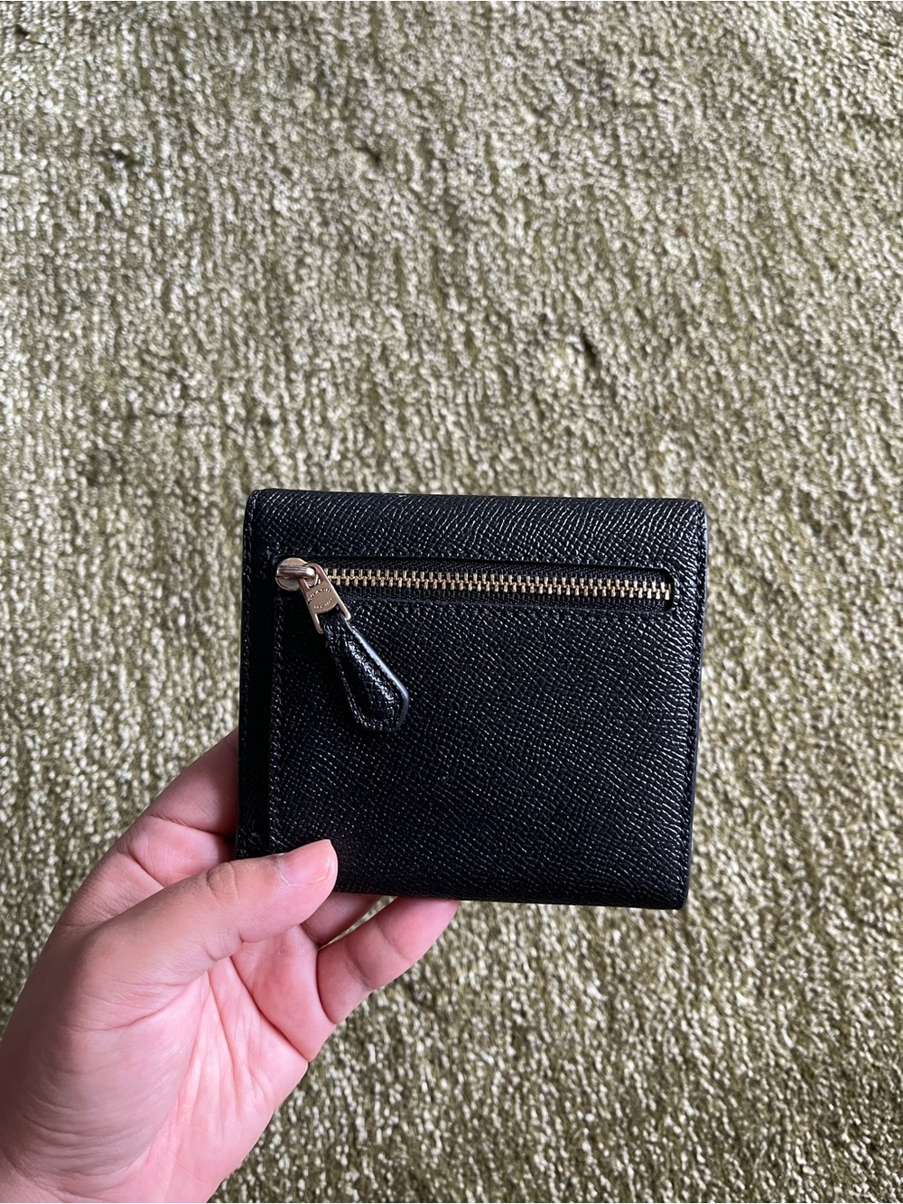 Coach Black Textured Leather Small Wallet with Gold 'C' Accent - Picture 7 of 10